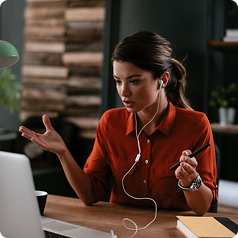 נותני שירותים